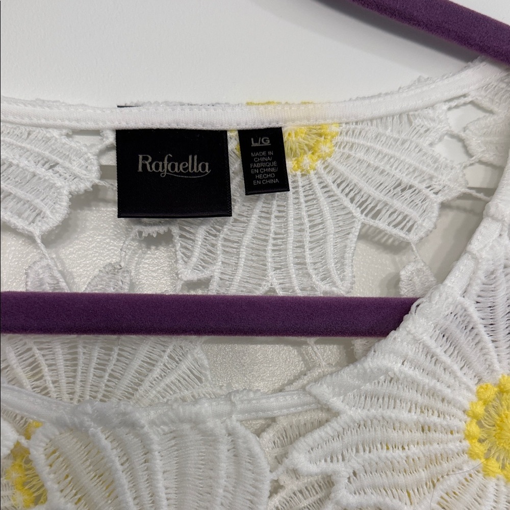 Rafaella Daisy Crochet Lace Blouse - Picture 2 of 8
